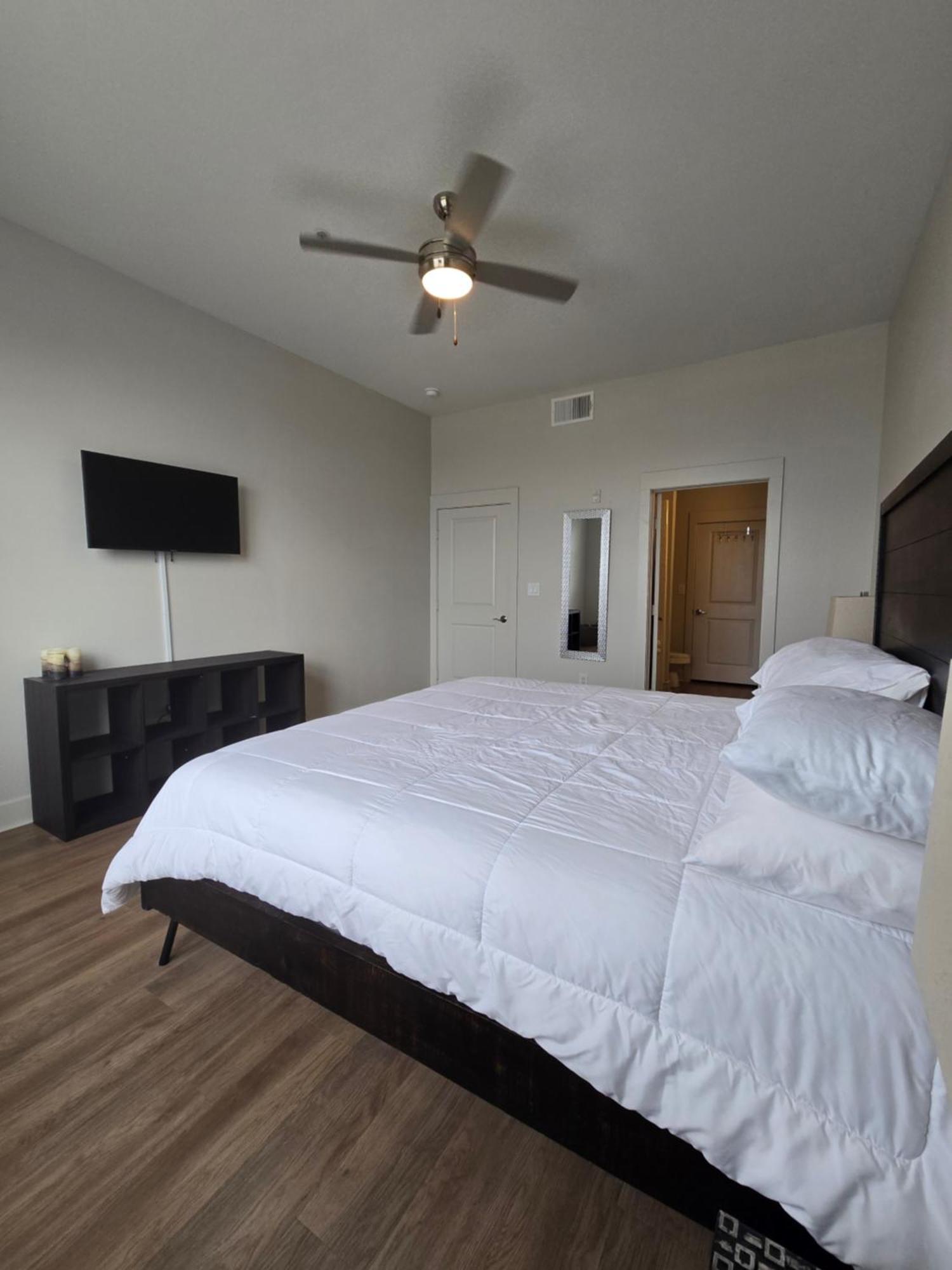 2Bdrm/2 King Beds/1Air Mattress Apartment Dallas Exterior photo